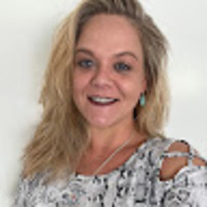 Meet your Posher, Stefanie